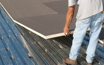 benefits of insulating Throckmorton flat roofing